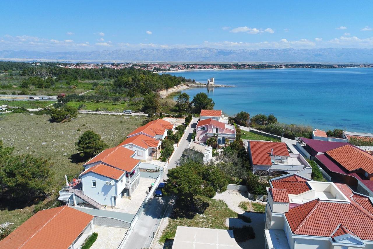 Apartmani Nella Vir Esterno foto