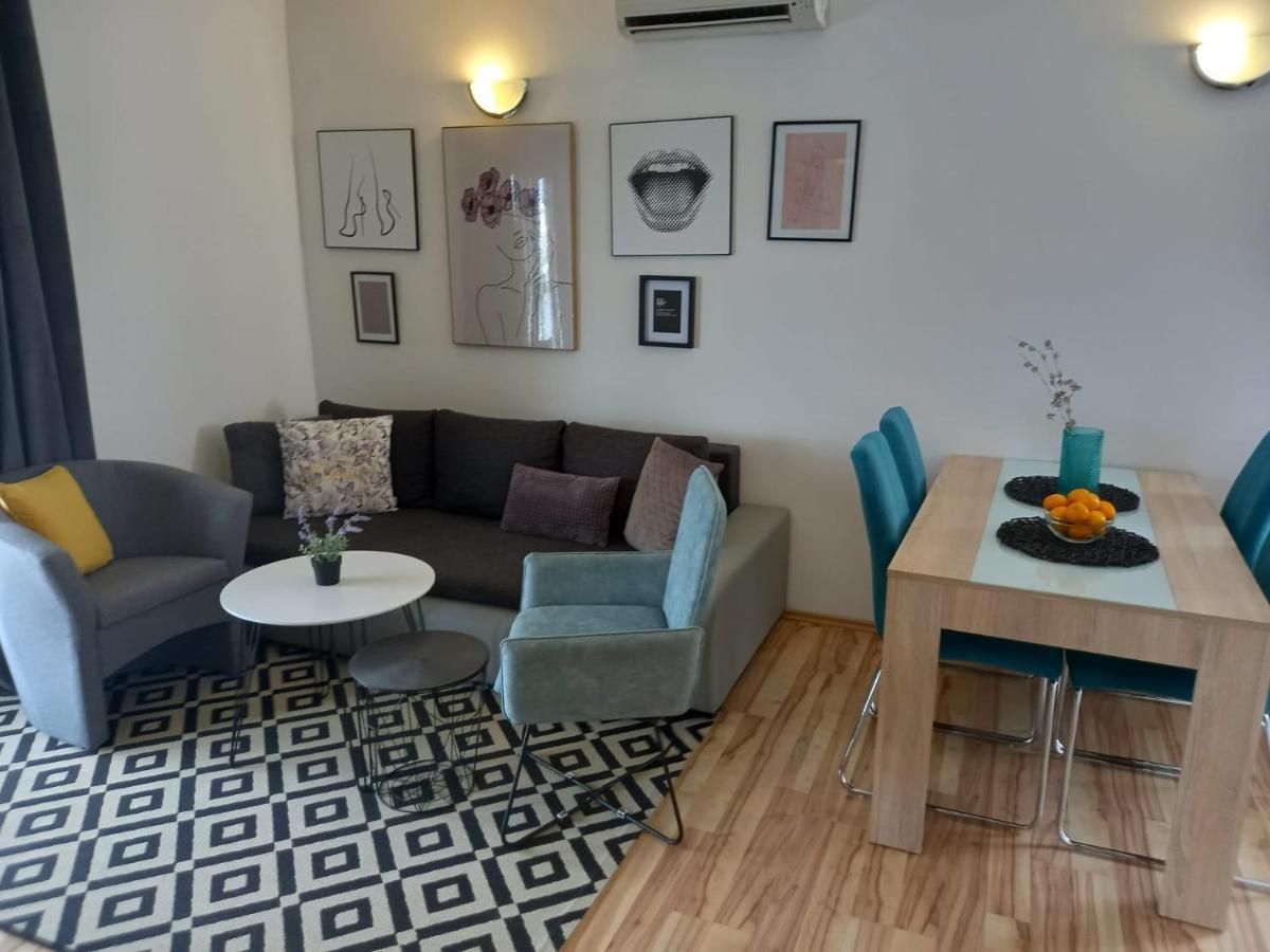 Apartmani Nella Vir Camera foto
